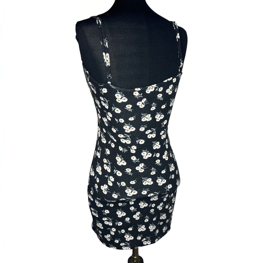 Edikted Ditsy Floral Mini Dress Black White Daisy Bodycon Ruched Camisole Casual - Picture 4 of 10